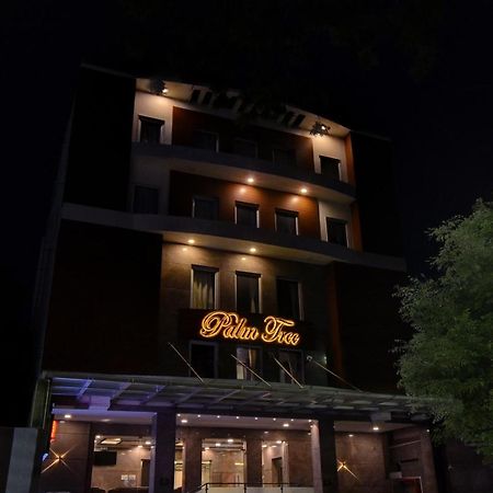 Treebo Trend Palm Tree Hotel Madrás Exterior foto